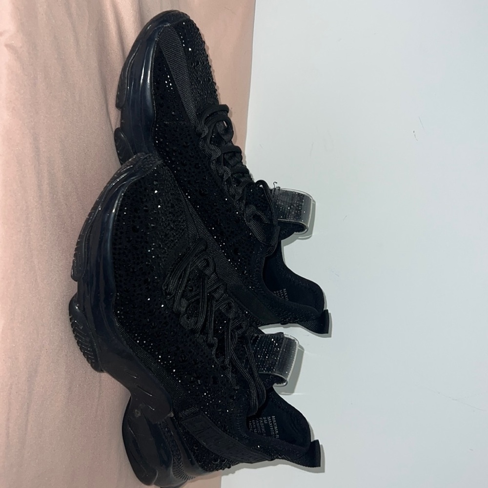 Steve Madden tennis shoes